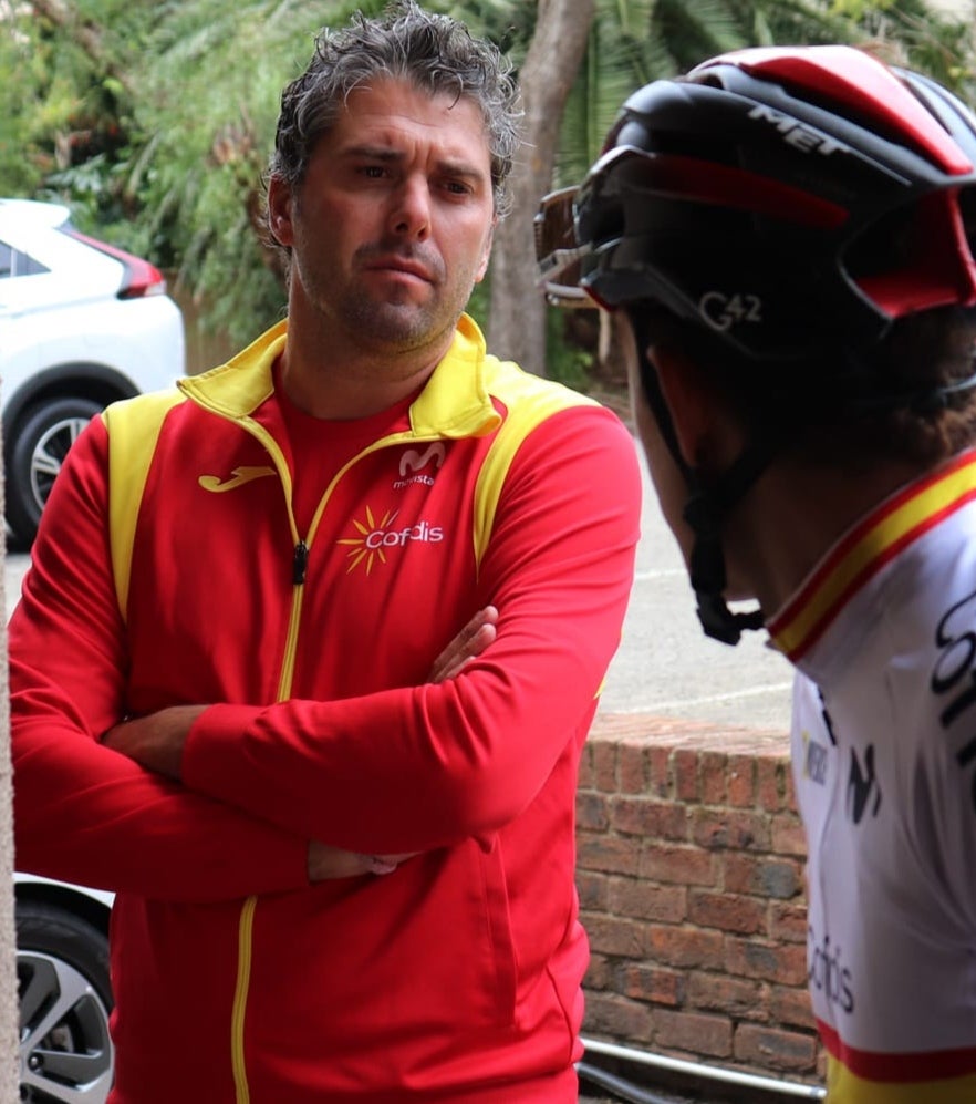 Cicloestadio 1x25 | Momparler: “Me duele un poco la ausencia de Ayuso: teníamos un equipo a su medida” Cicloestadio 1x25 | Momparler: “Me duele un poco la ausencia de Ayuso: teníamos un equipo a su medida”