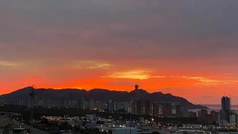 benidorm marina baixa amaneciendo benidorm marina baixa amaneciendo