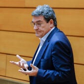 El ministro de Inclusión, Seguridad Social y Migraciones, José Luis Escrivá, durante un pleno en el Senado