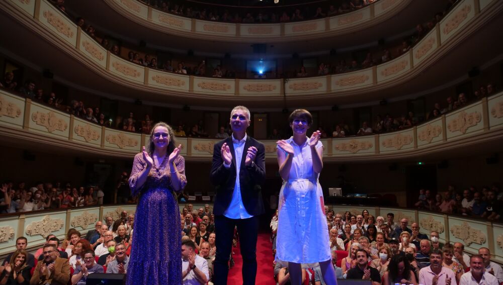 Ana Potón e Luis Seara no acto de presentación