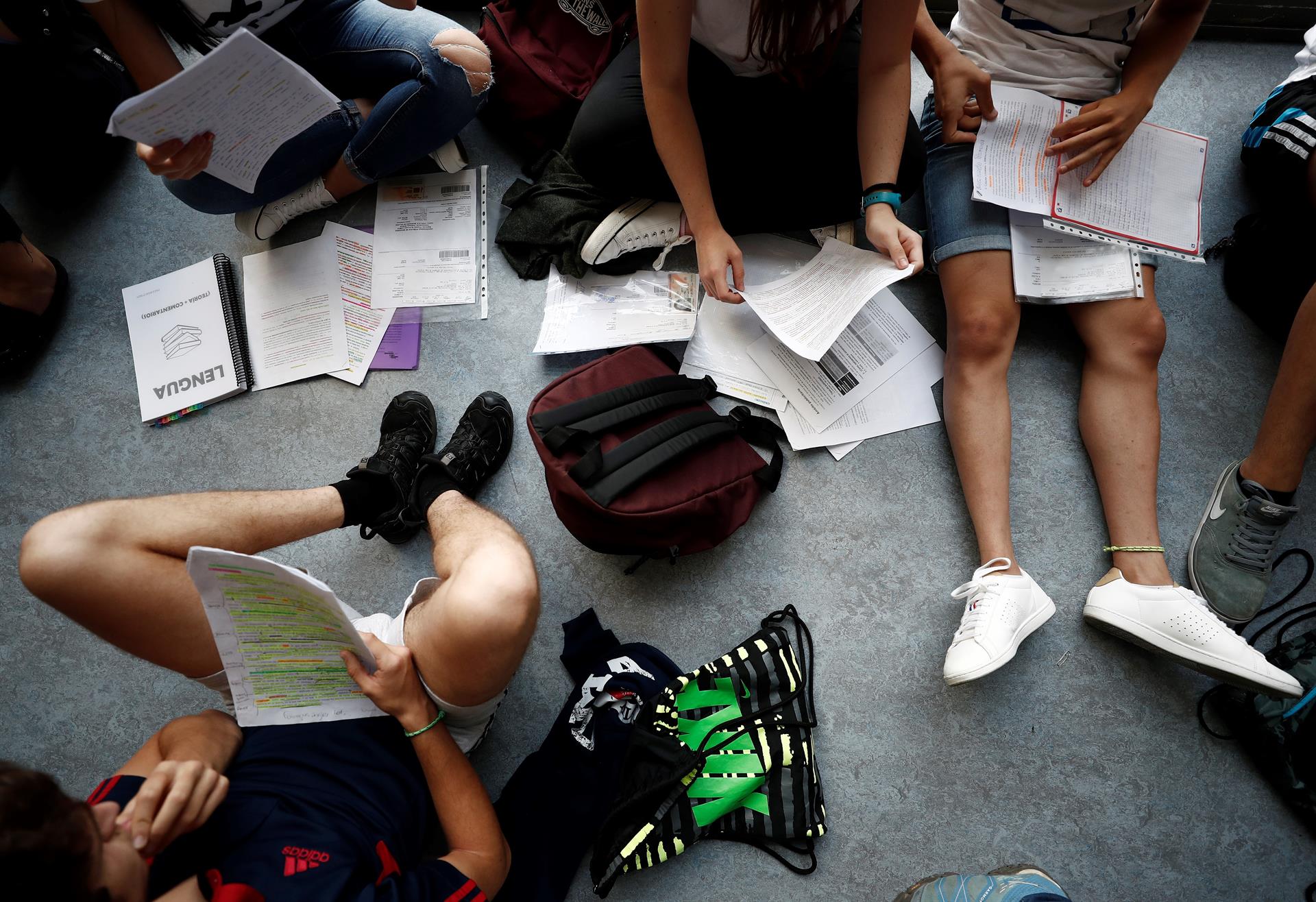 La lamentable situación de los estudiantes de Erasmus en Italia: sin piso y durmiendo en estaciones de tren, albergues y coches La lamentable situación de los estudiantes de Erasmus en Italia: sin piso y durmiendo en estaciones de tren, albergues y coches