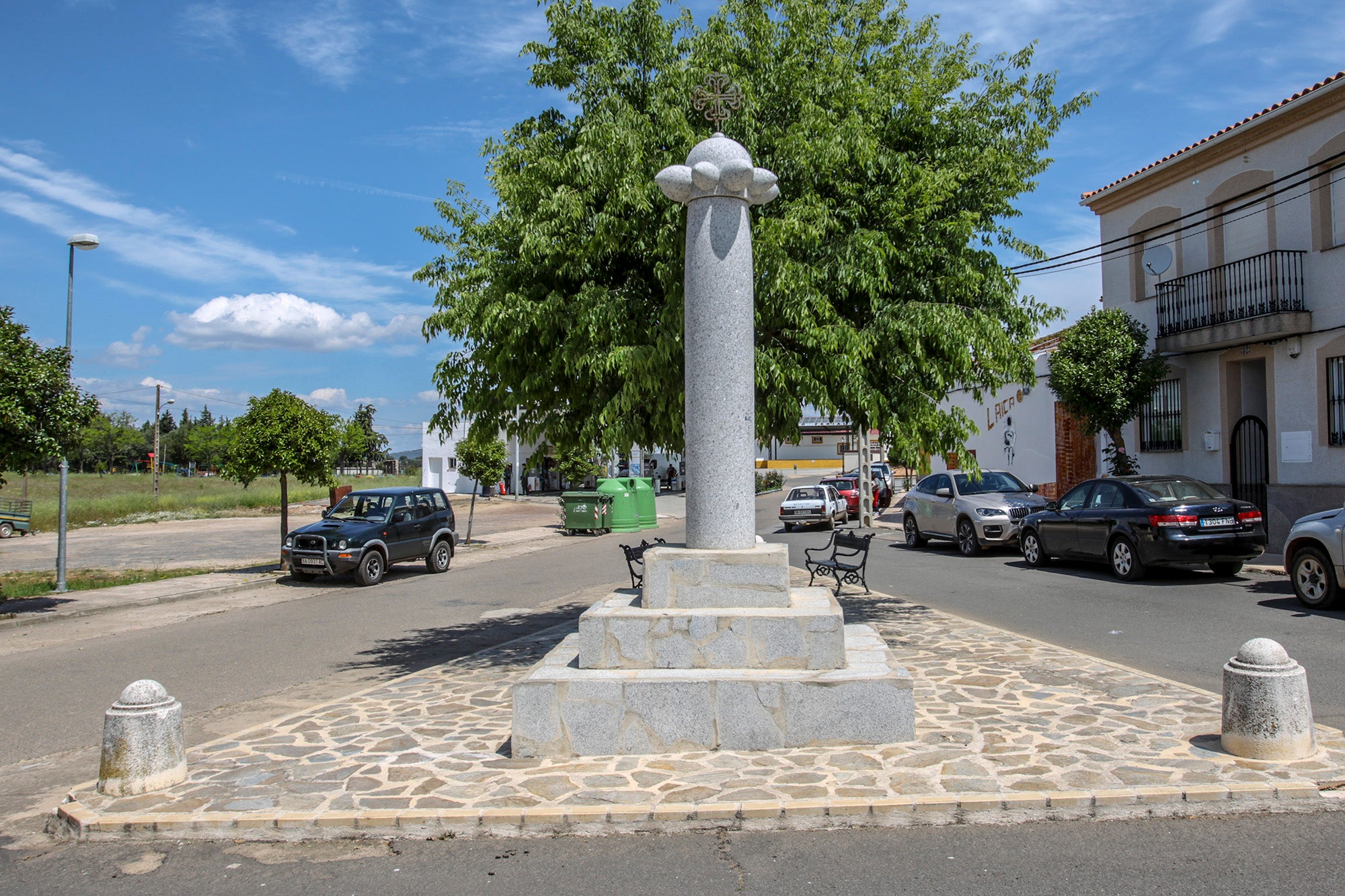 Detenidas dos personas tras atracar un banco en Saceruela Detenidas dos personas tras atracar un banco en Saceruela