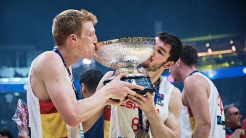 Alberto D&iacute;az y Dar&iacute;o Brizuela, de Unicaja, campeones del Eurobasket