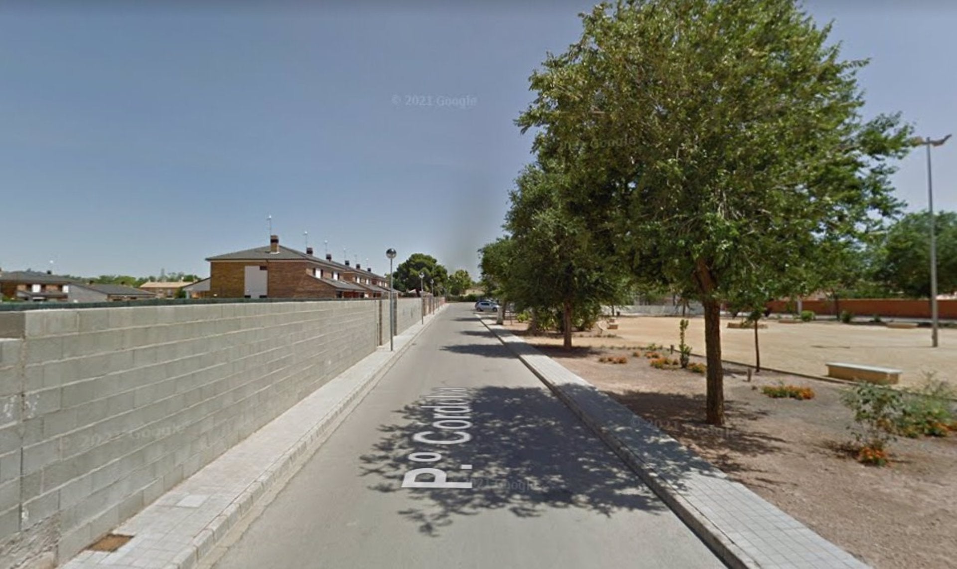 Heridos dos menores de 5 años tras caerles encima una puerta de hierro en una vivienda de Manzanares Heridos dos menores de 5 años tras caerles encima una puerta de hierro en una vivienda de Manzanares