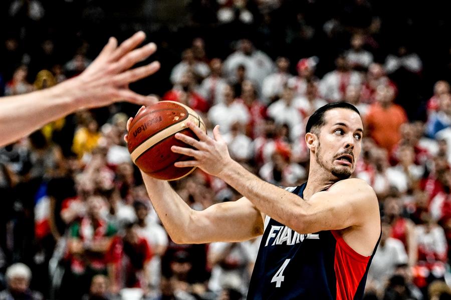 Heurtel ficha por el Zenit ruso y no podrá jugar con la selección francesa Heurtel ficha por el Zenit ruso y no podrá jugar con la selección francesa