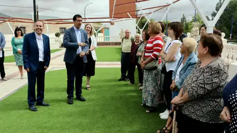 Momento de la inauguración del nuevo velatorio y de la nueva iluminación LED Momento de la inauguración del nuevo velatorio y de la nueva iluminación LED