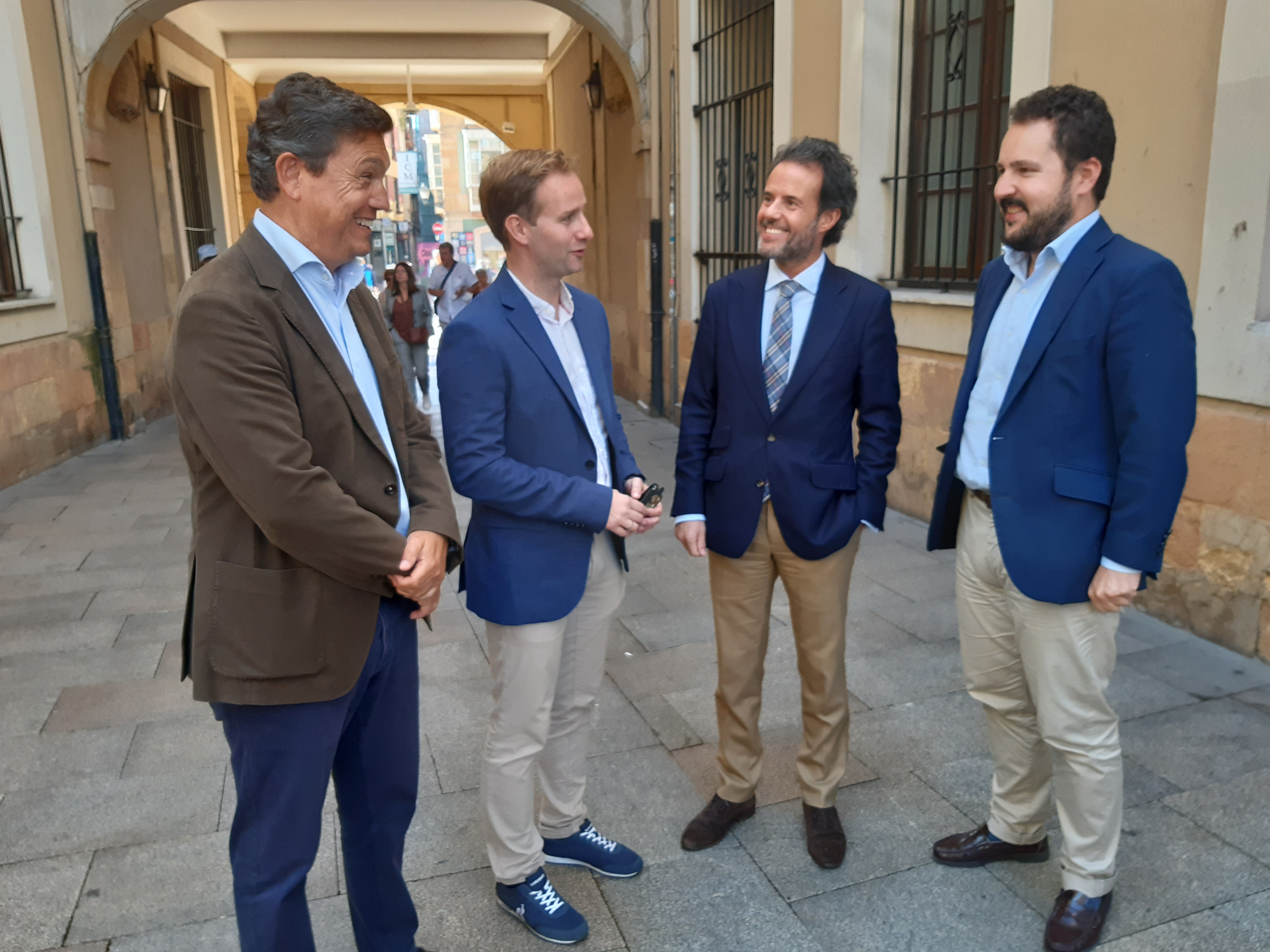El proyecto de carril-bici de Oviedo se conocerá "pronto" El proyecto de carril-bici de Oviedo se conocerá "pronto"