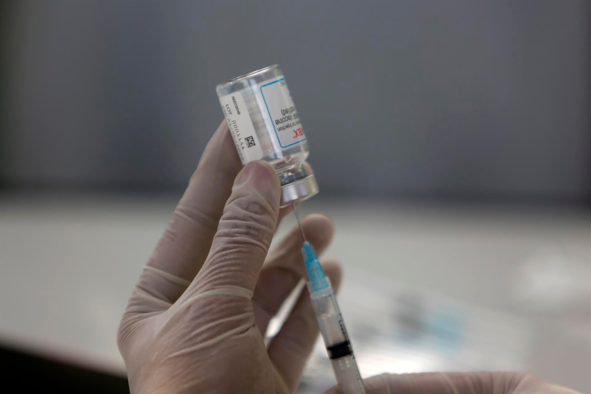 Llega la cuarta dosis del Covid: qué comunidades la administran junto a la vacuna de la gripe Llega la cuarta dosis del Covid: qué comunidades la administran junto a la vacuna de la gripe
