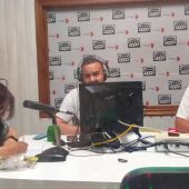 Juani Palencia, Sebastián Marín y José García de Mateos en el estudio