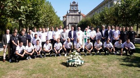 Ofrenda floral del Racing a La Bien Aparecida 2022