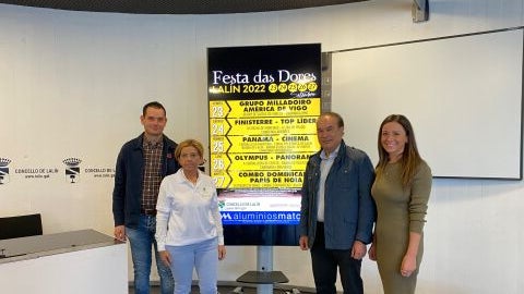 O concelleiro de festas e o alcalde de Lalin durante a presentaci&oacute;n