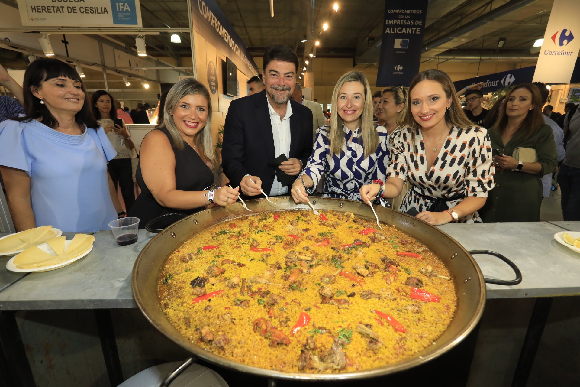 Alicante Gastronómica reúne a 250 expositores y a más de 40 Estrellas Michelín y 60 Soles Repsol Alicante Gastronómica reúne a 250 expositores y a más de 40 Estrellas Michelín y 60 Soles Repsol