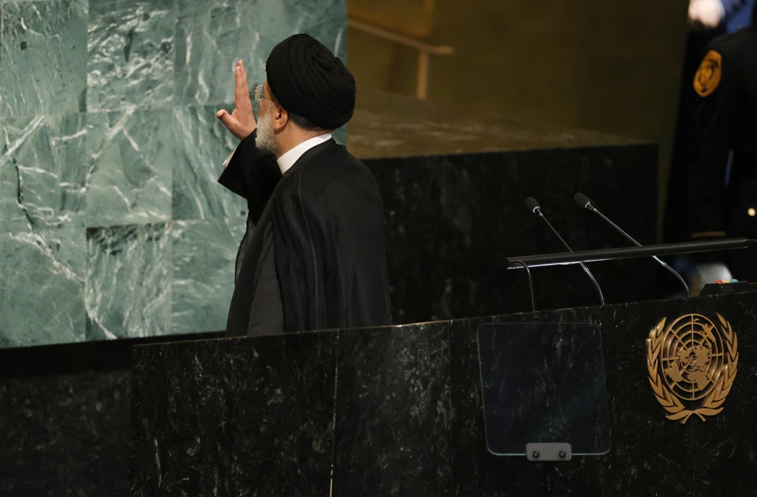 El presidente iraní rechaza una entrevista con Christiane Amanpour, periodista de la CNN, después de que esta se negara a llevar velo El presidente iraní rechaza una entrevista con Christiane Amanpour, periodista de la CNN, después de que esta se negara a llevar velo