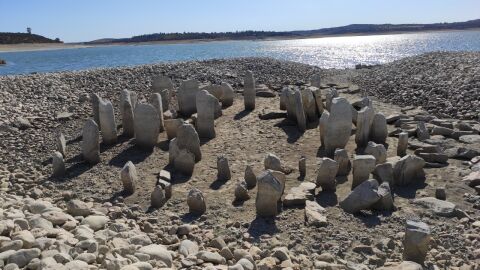 Dolmen embalse de Valdeca&ntilde;as
