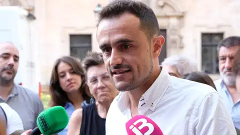 El conseller insualr de Movilidad, Ivan Sevilla, anuncia su candidatura al consell por Unidas Podemos en las elecciones municipales de 2023 Ivan Sevillano anuncia su candidatura al consell por Unidas Podemos