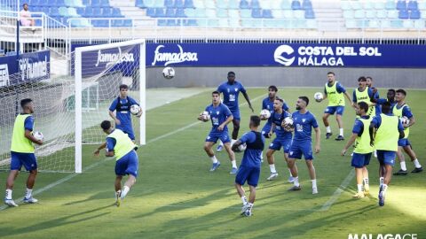 El M&aacute;laga en entrenamiento