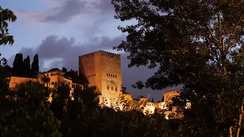 Atresmedia Radio en Granada presenta la nueva temporada radiofónica con Sandra Golpe en los Córdova Atresmedia Radio en Granada presenta la nueva temporada radiofónica con Sandra Golpe en los Córdova