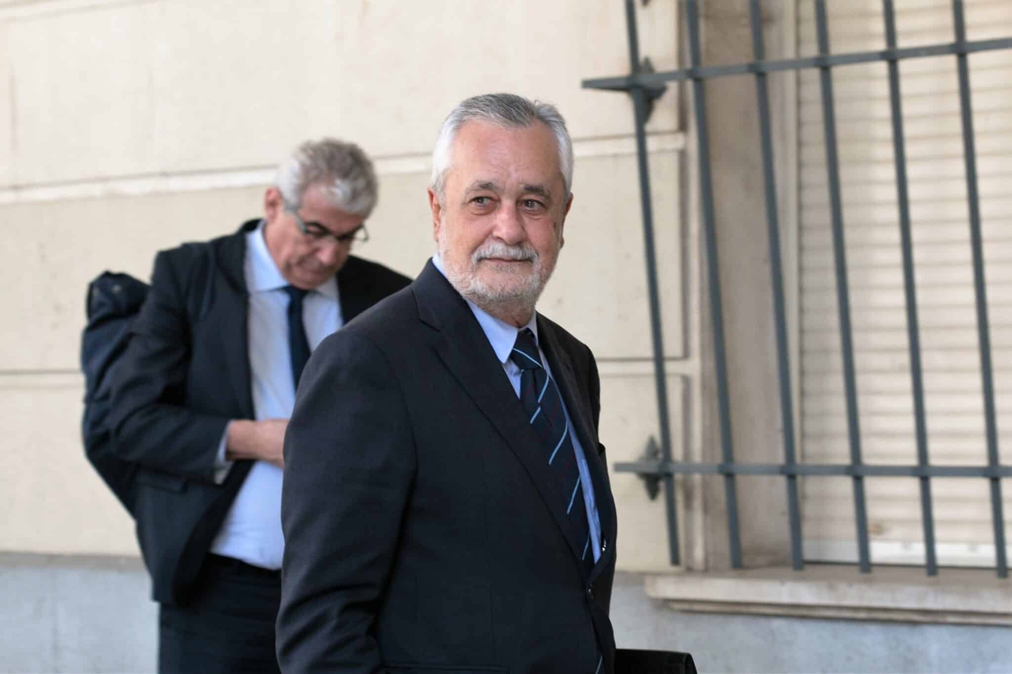La defensa de Griñán formaliza el incidente de nulidad y pide suspender la prisión por los ERE La defensa de Griñán formaliza el incidente de nulidad y pide suspender la prisión por los ERE