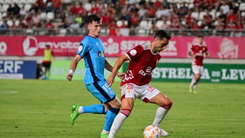 Sergio Aguza con el Real Murcia en el Enrique Roca