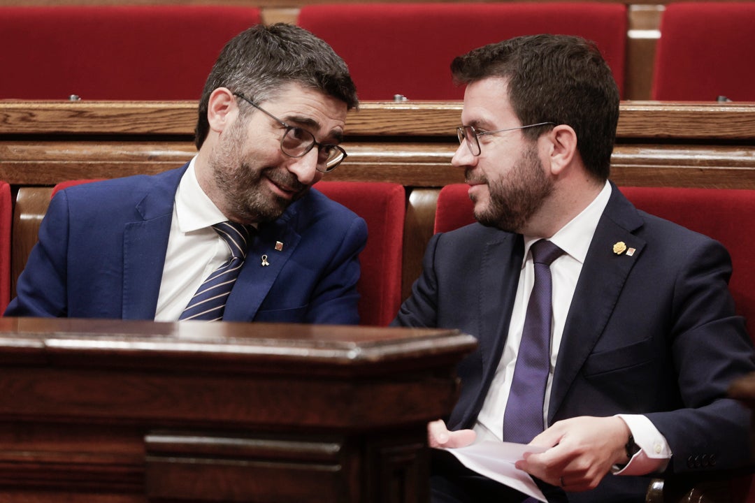 Aragonès convoca una reunión extraordinaria del Govern en plena crisis con JxCat Aragonès convoca una reunión extraordinaria del Govern en plena crisis con JxCat