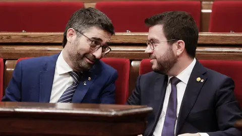 Aragonès convoca reunión extraordinaria del Govern por la crisis con JxCat Aragonès convoca reunión extraordinaria del Govern por la crisis con JxCat