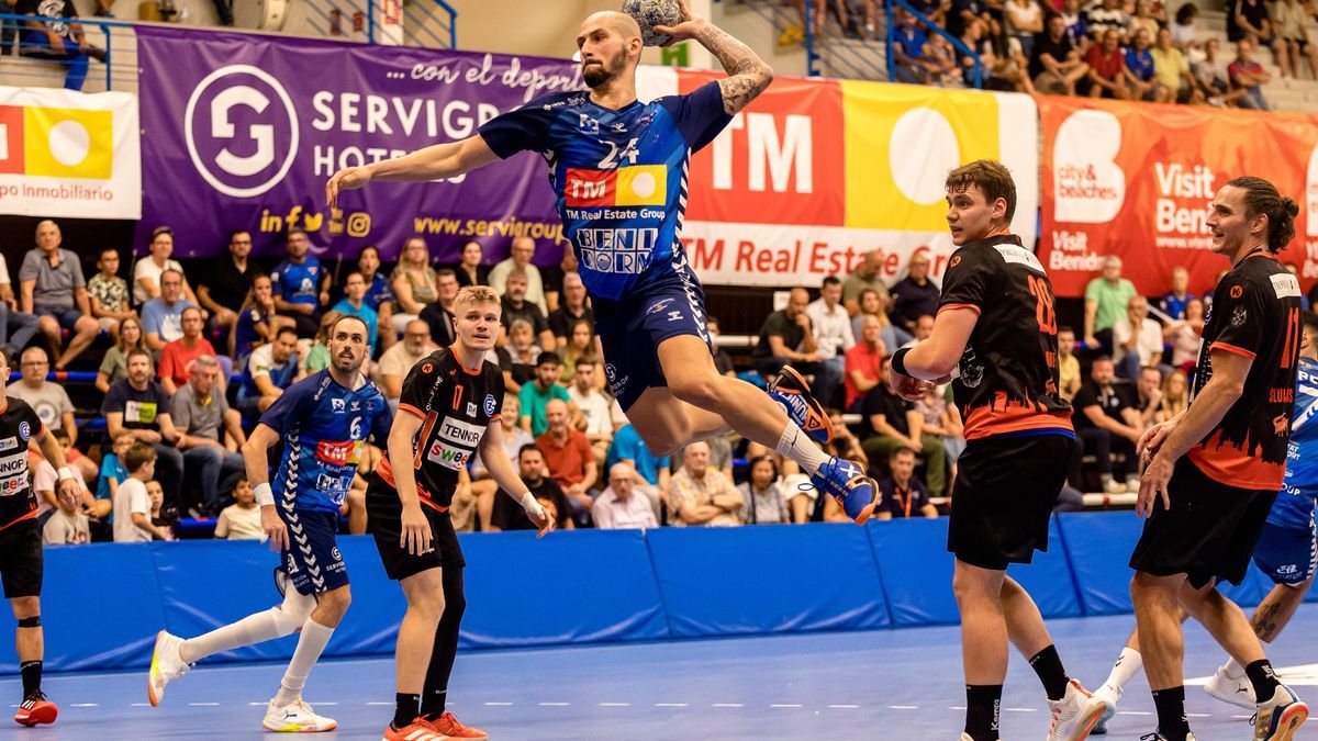 El TM Benidorm pasa con nota su primer examen en la competición europea El TM Benidorm pasa con nota su primer examen en la competición europea