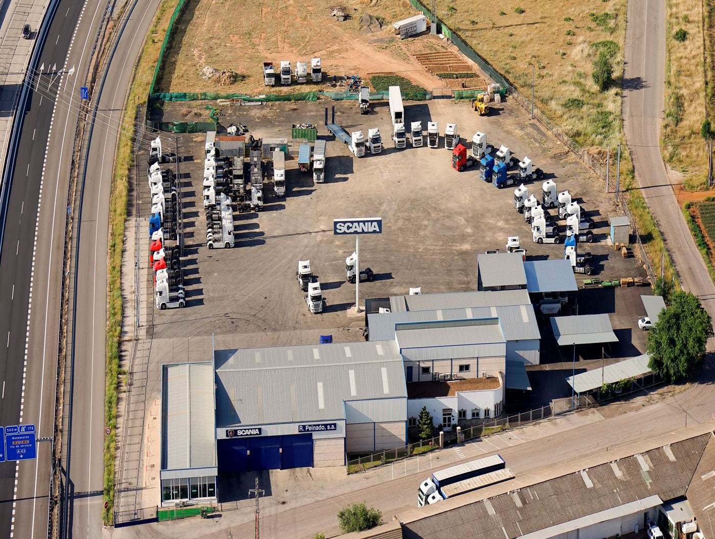 Scania reconoce a algunos de sus clientes, los más fieles Scania reconoce a algunos de sus clientes, los más fieles