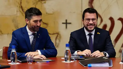 El presidente de la Generalitat, Pere Aragonès (d) y el vicepresidente del Govern y conseller de Políticas Digitales, Jordi Puigneró El presidente de la Generalitat, Pere Aragonès (d) y el vicepresidente del Govern y conseller de Políticas Digitales, Jordi Puigneró