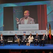 O alcalde aposta por “repensar” o modelo termal de Ourense