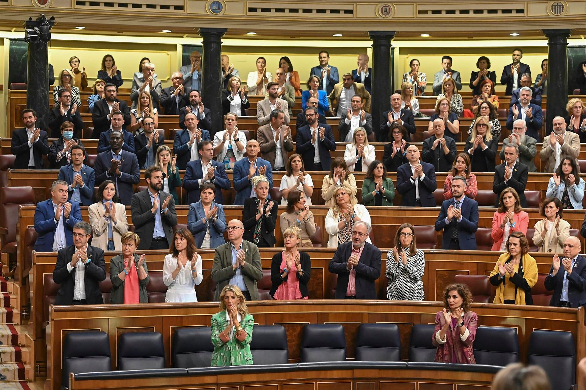 El Congreso convalida el real decreto que da derecho a paro a las empleadas del hogar El Congreso convalida el real decreto que da derecho a paro a las empleadas del hogar