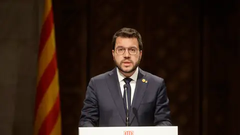 El president Pere Aragonés comparece ante los medios tras la reunión que mantuvo con el secretario general de JxCat, Jordi Turull. El president Pere Aragonés comparece ante los medios tras la reunión que mantuvo con el secretario general de JxCat, Jordi Turull.