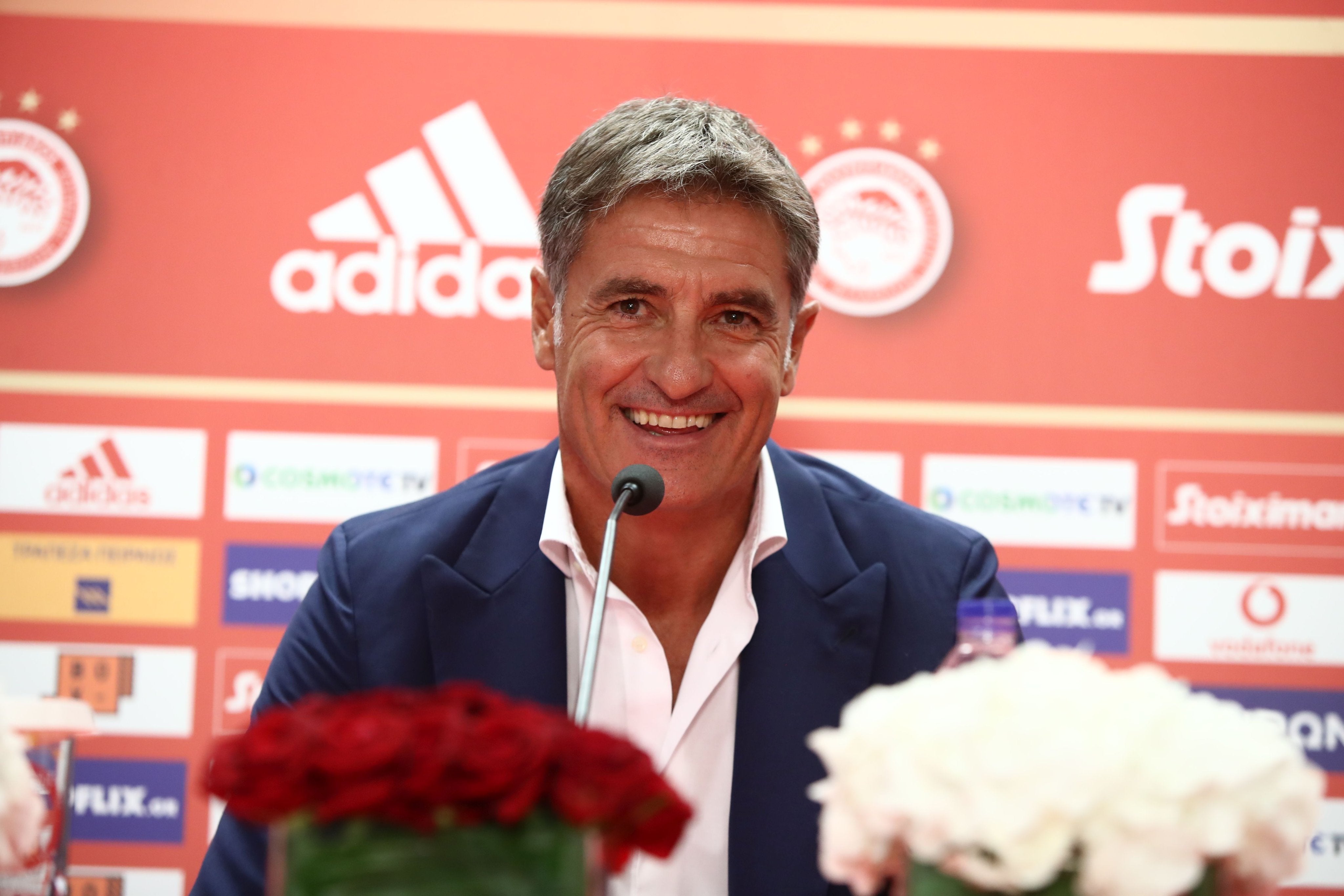 Míchel: "No me hice entrenador para entrenar equipos grandes, pero sí me he preparado por si alguno me llama" Míchel: "No me hice entrenador para entrenar equipos grandes, pero sí me he preparado por si alguno me llama"