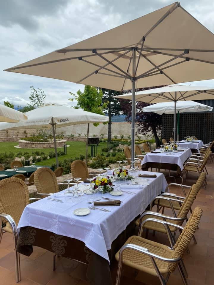 El Restaurante El Jardín ofrece menús del día y una amplia oferta de comidas en el Polígono de Hontoria El Restaurante El Jardín ofrece menús del día y una amplia oferta de comidas en el Polígono de Hontoria