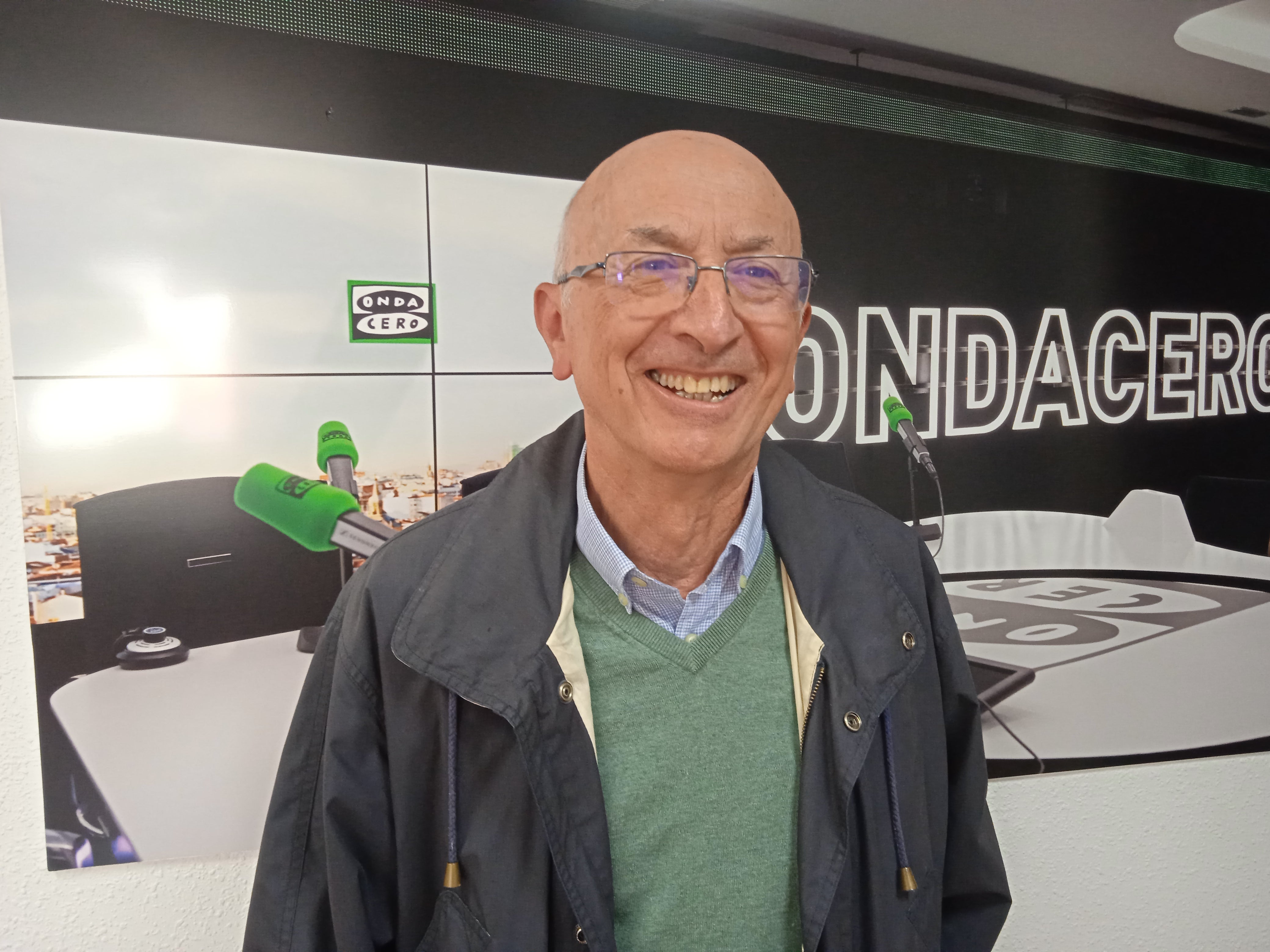 Dr. Pueyo: "La fruta aporta mucho y muy variado" Dr. Pueyo: "La fruta aporta mucho y muy variado"