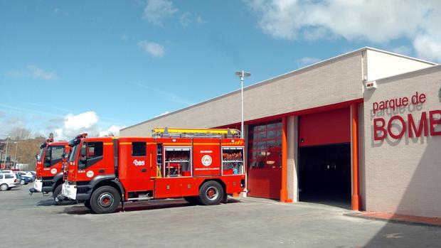 Se incendia un vehículo en un camino rural de Sella Se incendia un vehículo en un camino rural de Sella