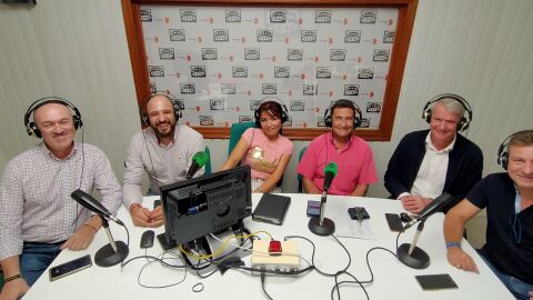 De izda. a dcha. Rub&eacute;n Donado, Santiago L&oacute;pez, Yaira Zokirova, C&aacute;ndido Simarro, Carlos L&oacute;pez y Francisco Ramos