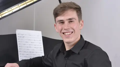 Carlos Almela Carlos Almela