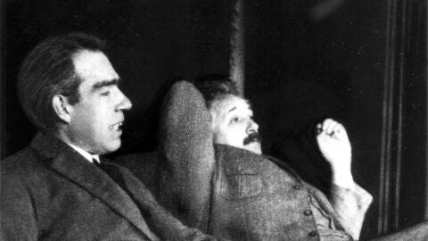 Albert Einstein y Bohr