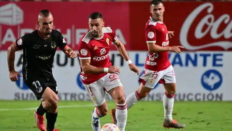 Alberto López contra la SD Logroñés en el Enrique Roca Alberto López contra la SD Logroñés en el Enrique Roca