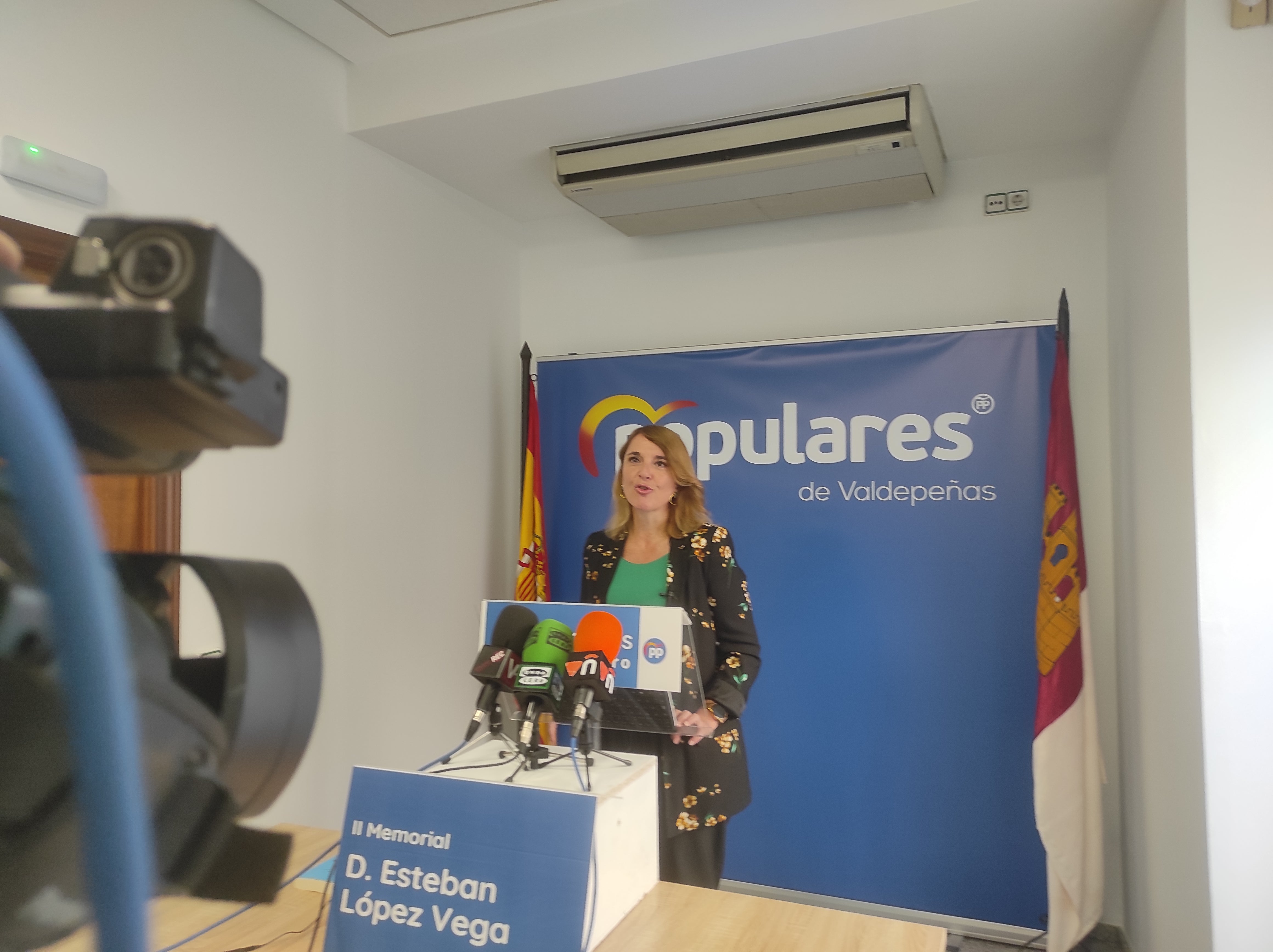 El PP de Valdepeñas presenta el segundo Memorial Esteban López Vega El PP de Valdepeñas presenta el segundo Memorial Esteban López Vega