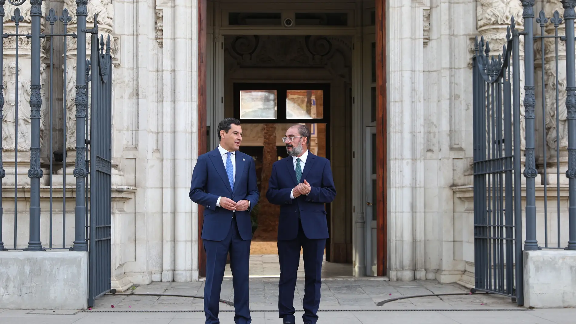 Los presidentes Lambán y Moreno Bonilla se han reunido en el palacio de San Telmo