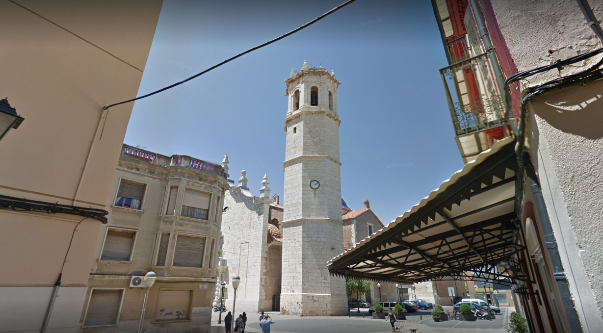 La Audiencia de Castellón revoca la sentencia que declaraba la propiedad municipal de la torre campanario de Benicarló La Audiencia de Castellón revoca la sentencia que declaraba la propiedad municipal de la torre campanario de Benicarló