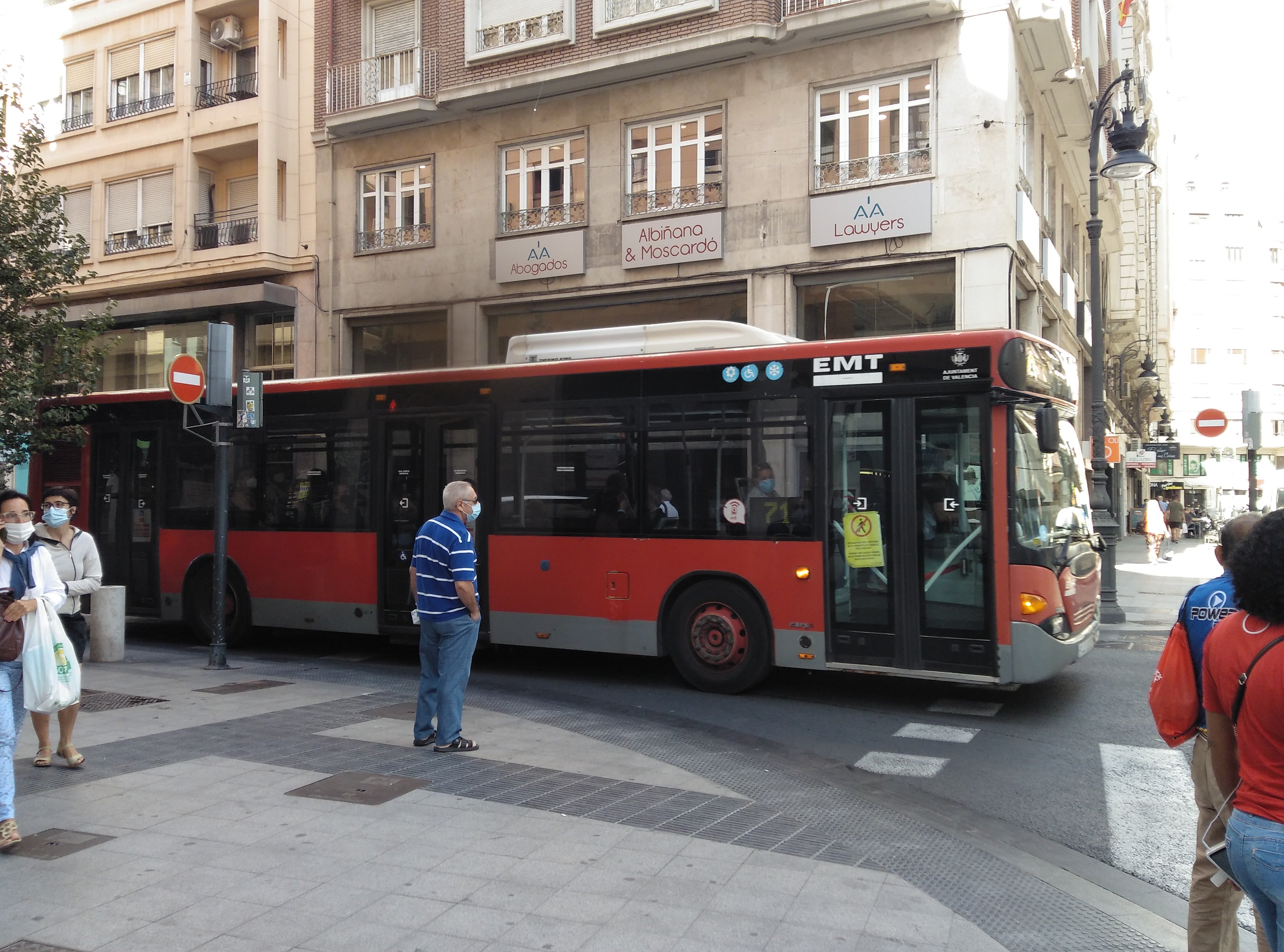 La EMT de València renovará la voz que informa de las paradas a bordo de los autobuses La EMT de València renovará la voz que informa de las paradas a bordo de los autobuses