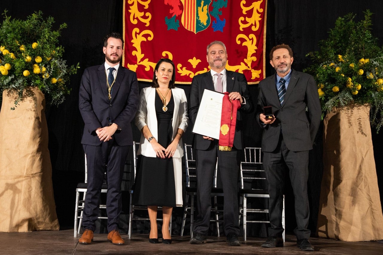 Orihuela entrega la Medalla de Oro de la Ciudad a la Escuela Politécnica Superior de Orihuela Orihuela entrega la Medalla de Oro de la Ciudad a la Escuela Politécnica Superior de Orihuela