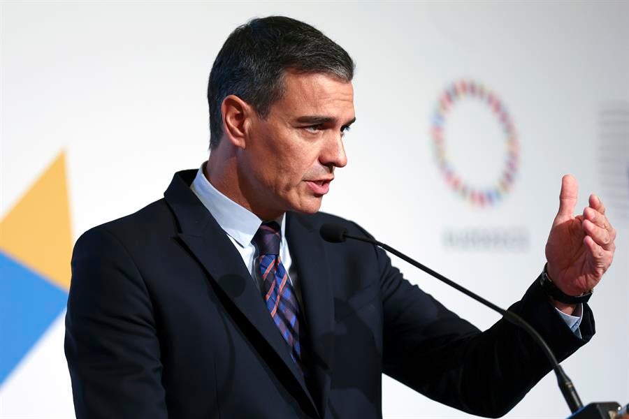 Pedro Sánchez se muestra seguro de convencer a Macron para construir el MidCat Pedro Sánchez se muestra seguro de convencer a Macron para construir el MidCat