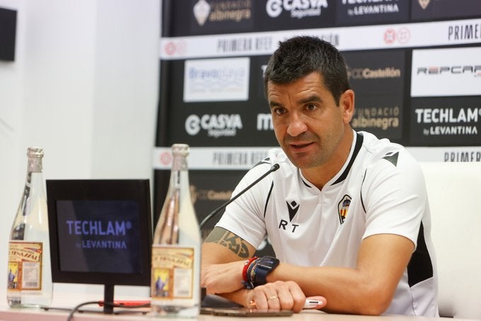 Torrecilla: "estamos preparados, aunque tendremos que adaptarnos al terreno de juego" Torrecilla: "estamos preparados, aunque tendremos que adaptarnos al terreno de juego"