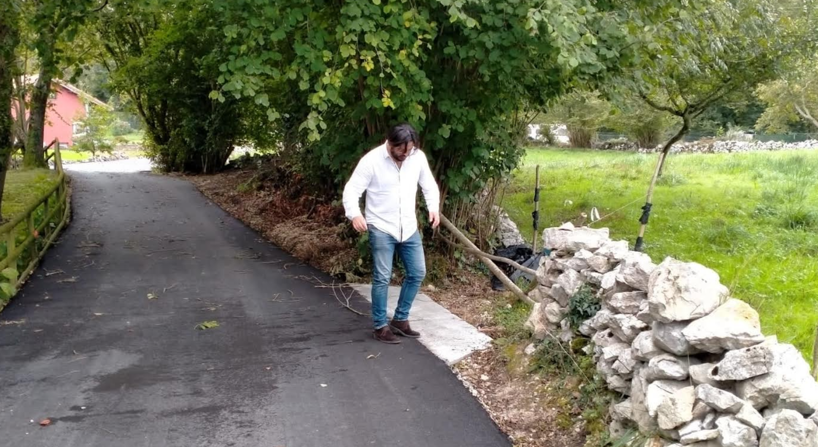 Finalizan los trabajos de arreglo de caminos en la Galgera, en Llanes Finalizan los trabajos de arreglo de caminos en la Galgera, en Llanes