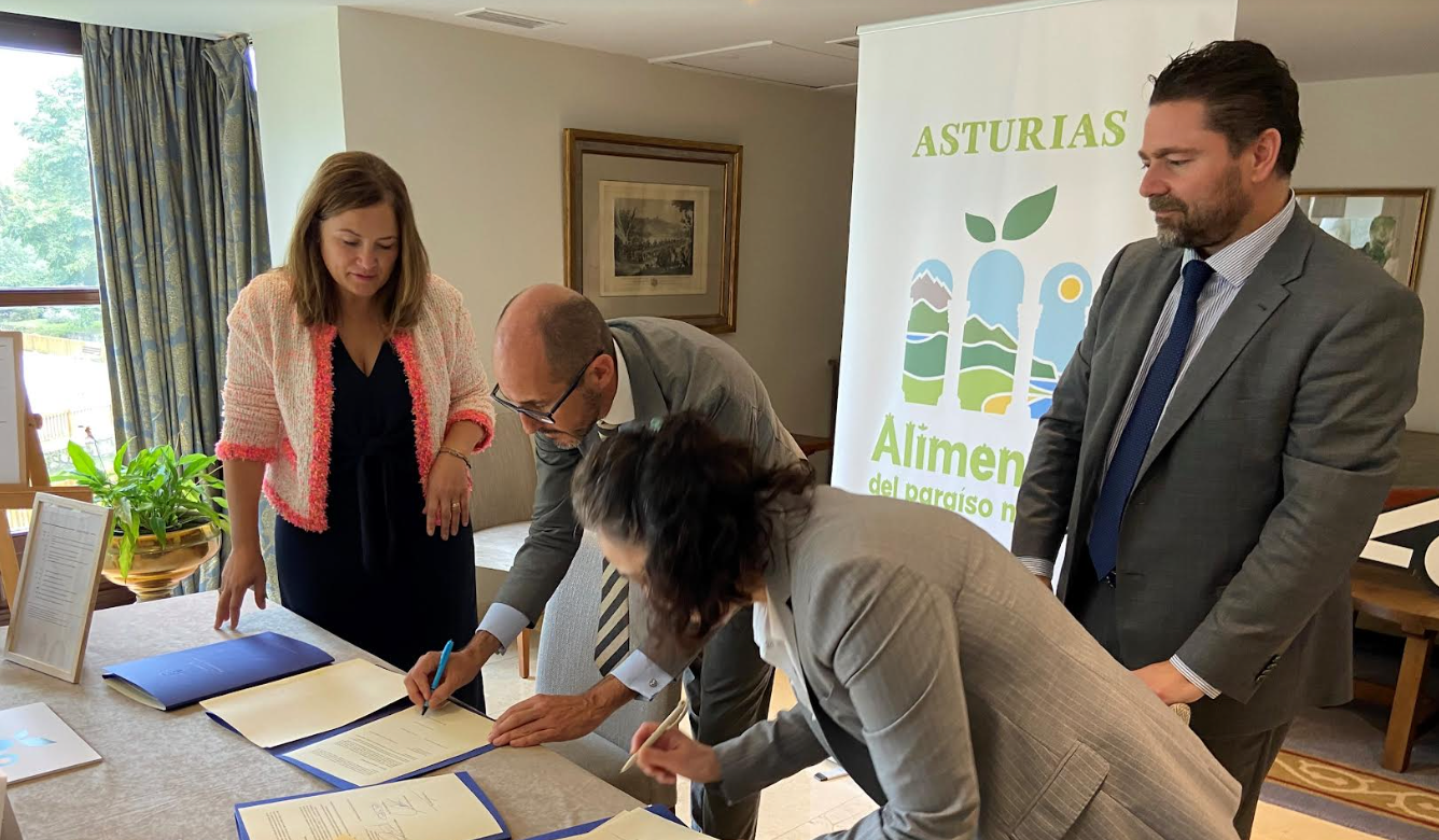 Medio Rural promocionará los productos de la marca Alimentos del Paraíso Natural en los paradores nacionales de Asturias Medio Rural promocionará los productos de la marca Alimentos del Paraíso Natural en los paradores nacionales de Asturias