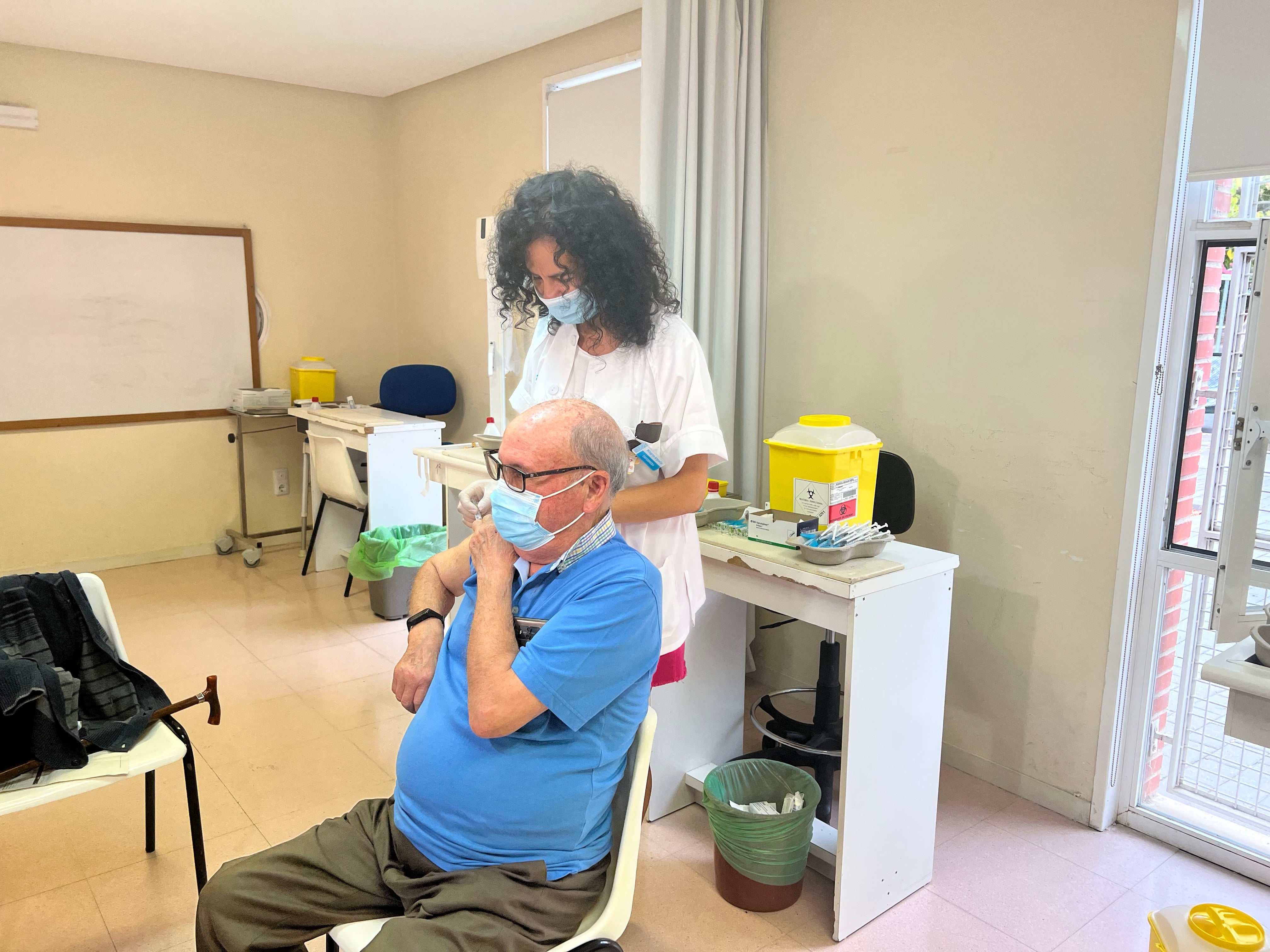 Los Centros de Salud empiezan a vacunar a mayores de 80 años Los Centros de Salud empiezan a vacunar a mayores de 80 años