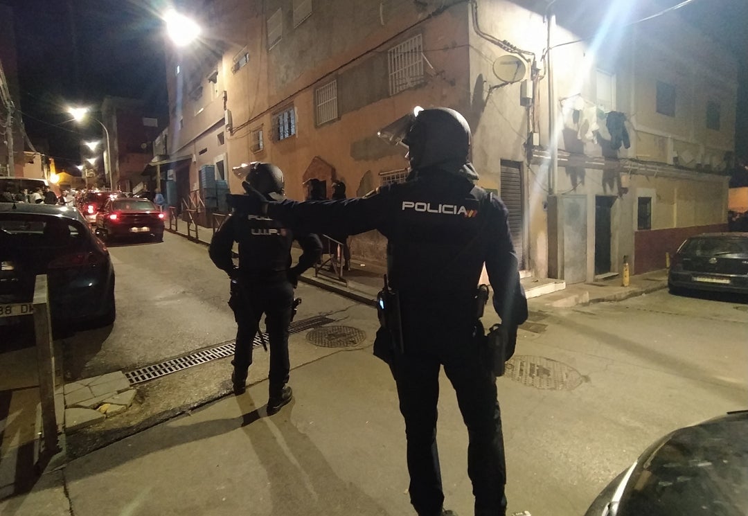 Matan a tiros a un militar en la barriada el Príncipe de Ceuta, donde ya hay seis detenidos Matan a tiros a un militar en la barriada el Príncipe de Ceuta, donde ya hay seis detenidos